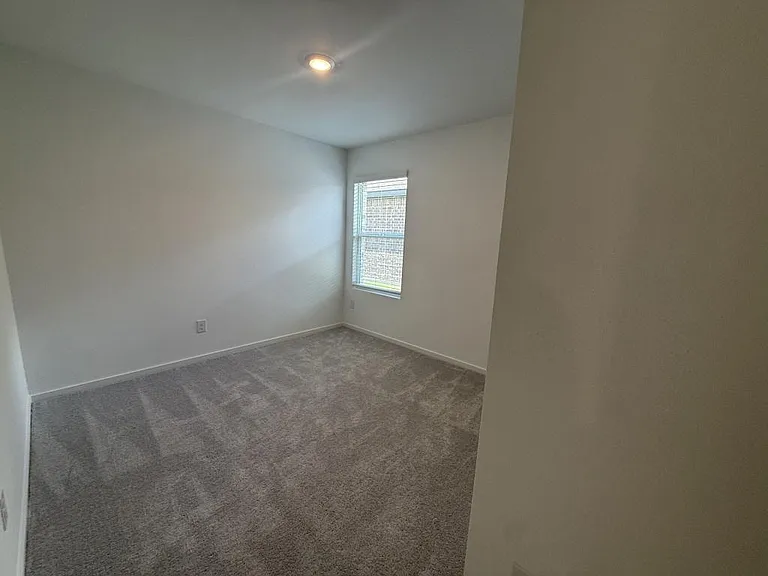 2524 Guineas Ln — Photo 25