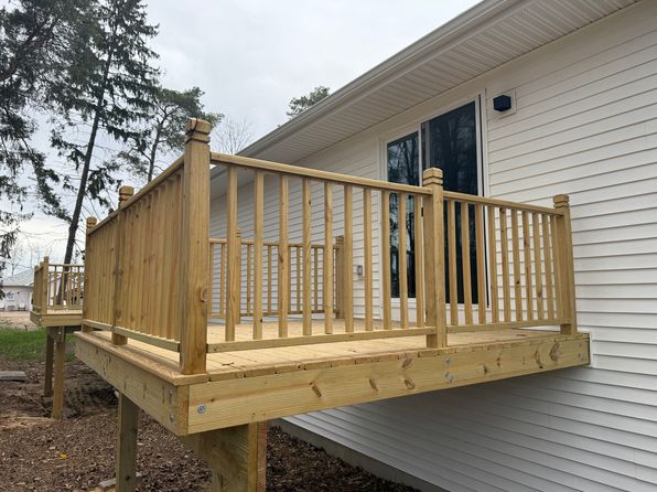 16335 Comstock St, Grand Haven, MI 49417
