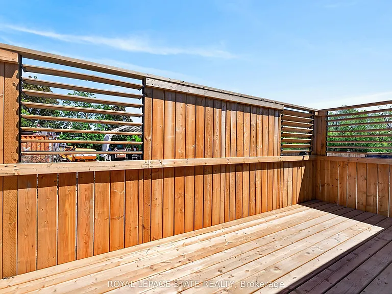 8 Cornell Ave #UPPER — Photo 29
