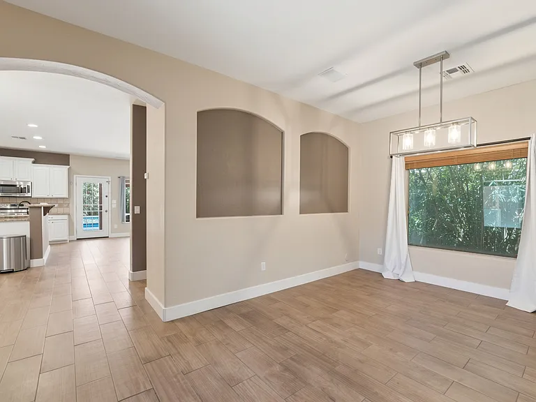 3446 E Fairview St — Photo 10