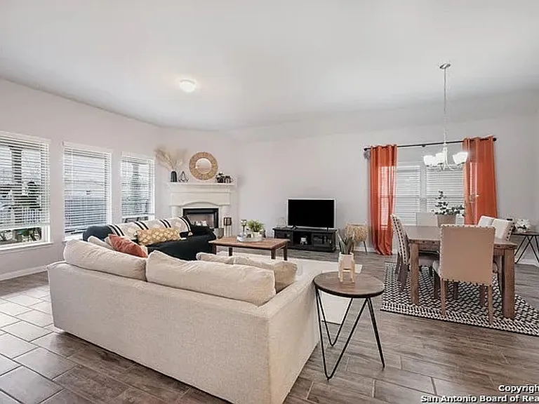 8909 Elizabeth Park — Photo 14