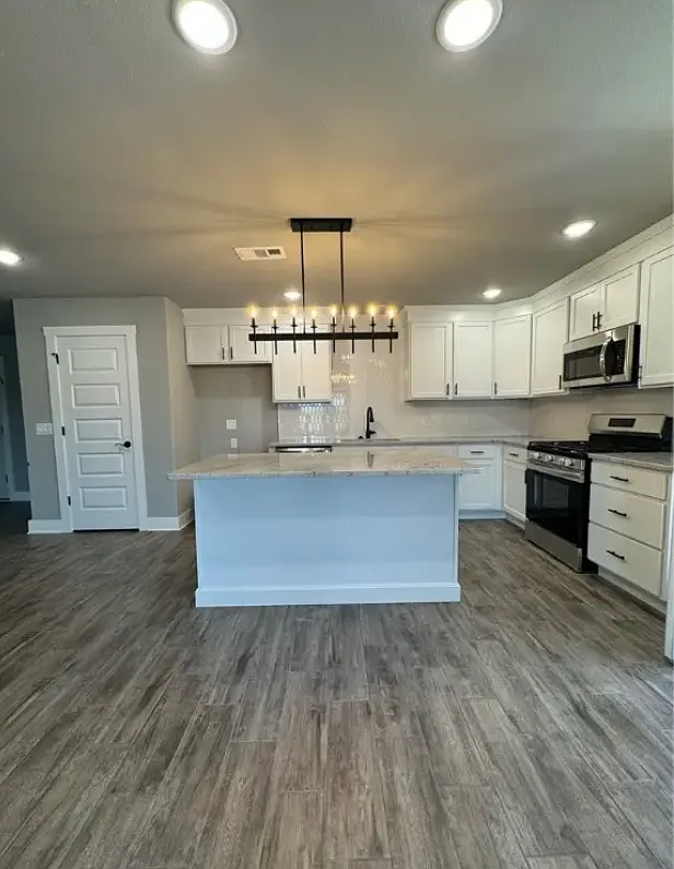 3 bed, 1782 sqft, $2,000 — Photo 4