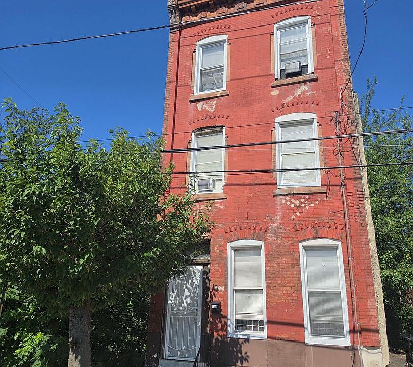 1st image of 2150 N 27th St