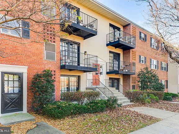 2nd image of 422 N Armistead St APT 302