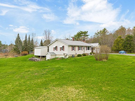 3rd image of 703 Hallowell Road