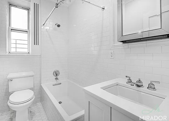 Rented by Mirador Real Estate | media 61