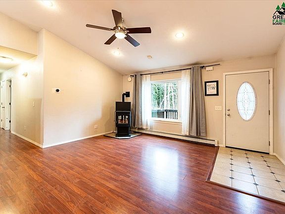5th image of 1825 Osborn Ct
