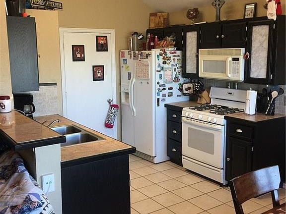 2nd image of 2412 Augusta Dr