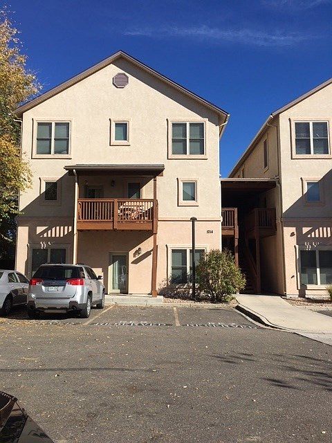 1st image of 1214 Walnut Ave #22