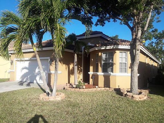 3rd image of 9427 Verona Lakes Blvd
