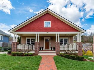 153 Estelle Park Dr, Asheville, NC 28806