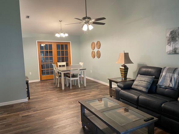 3221 Cody St, New Port Richey, FL