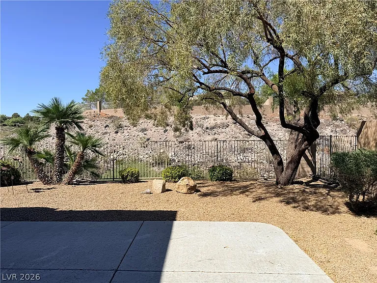 27 Plum Hollow Dr — Photo 37