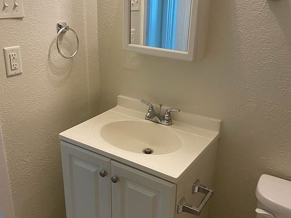 4th image of 811 E Grayson St APT 24