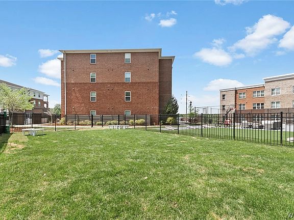 3rd image of 680 6th Ave NE APT 2204