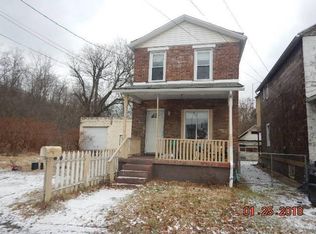 2 Camp Hill Rd, Carnegie, PA 15106