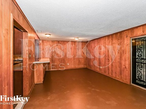 4th image of 4022 Claree Dr