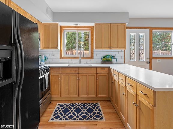 5th image of 4216 N Kedvale Ave