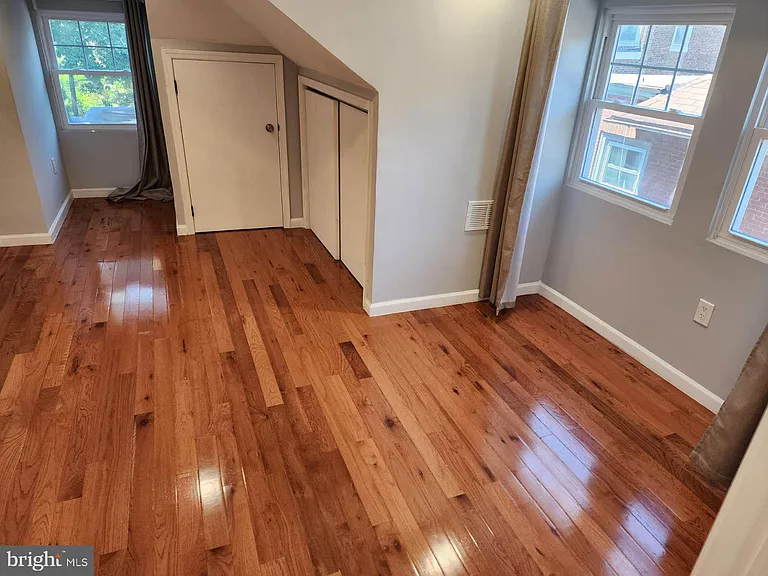 4320 Spruce St — Photo 13