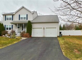 25 Woodmist Cir, Coventry, RI 02816