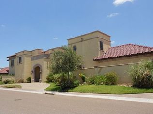 2425 Bermuda Dr, Laredo, TX 78045