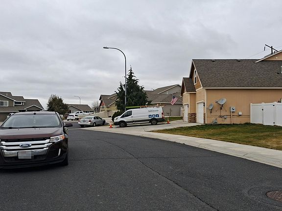 5th image of 819 Trout Lake Ct