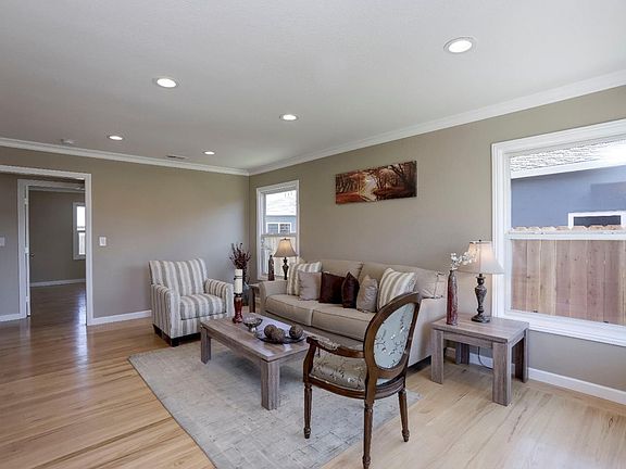 4th image of 192 Jasmine Way