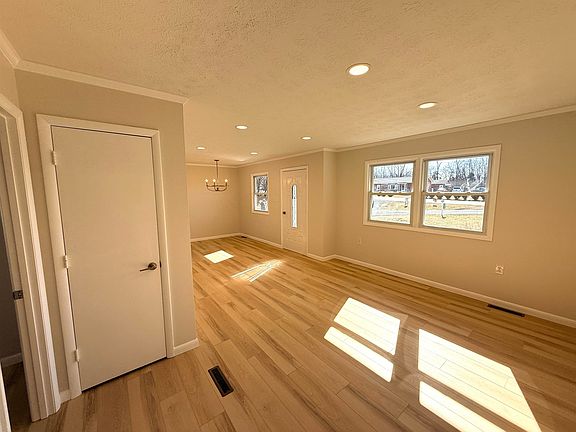 5th image of 11109 Port Republic Rd