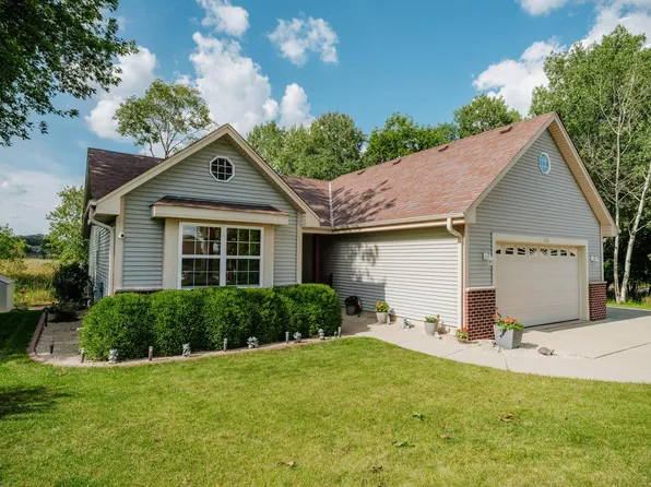 1203 South Wilson AVENUE, Hartford, WI 53027