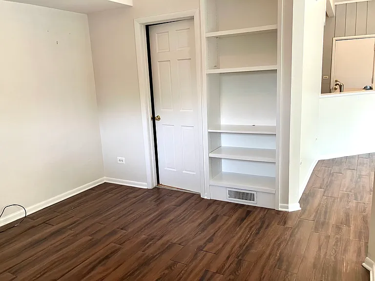 1626 N Cleveland Ave #COACH HOUSE — Photo 5