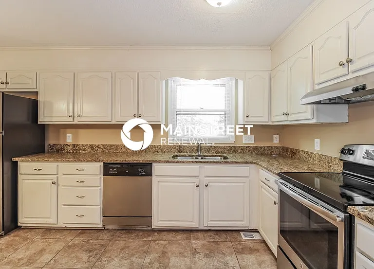 3012 Manchester Dr — Photo 7
