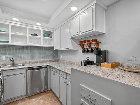 4th image of 740 Weston Rd APT 509