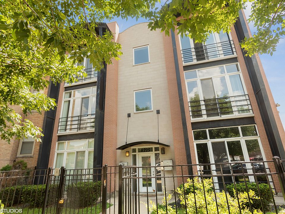 1st image of 6225 S Kenwood Ave APT 2S