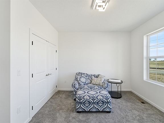 4th image of 3359 McKinley Ave