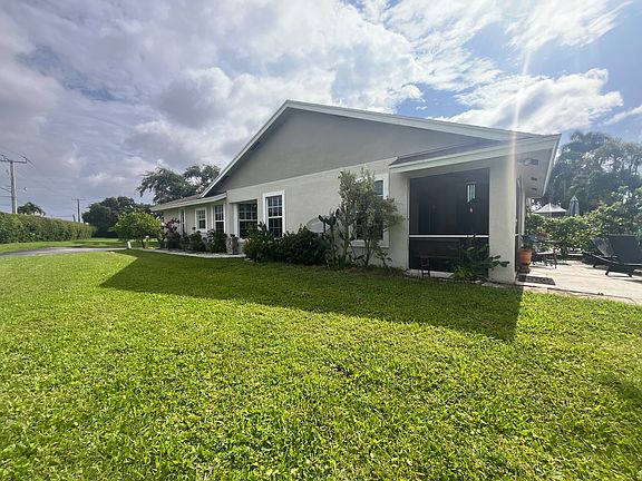2nd image of 2 Desford Ln
