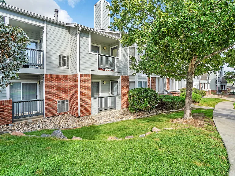 Residences at Bear Creek — Photo 9