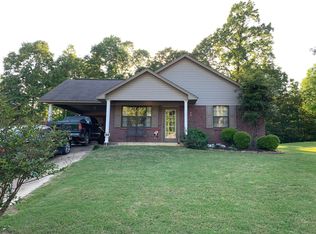 1005 N Sherman Dr, Sherman, MS 38828