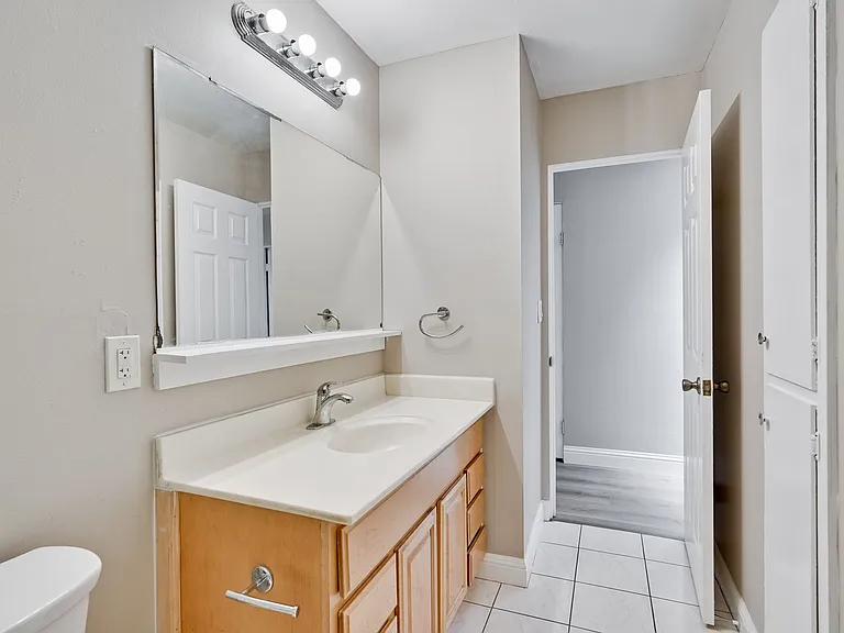 3000 Santa Maria Ave — Photo 3