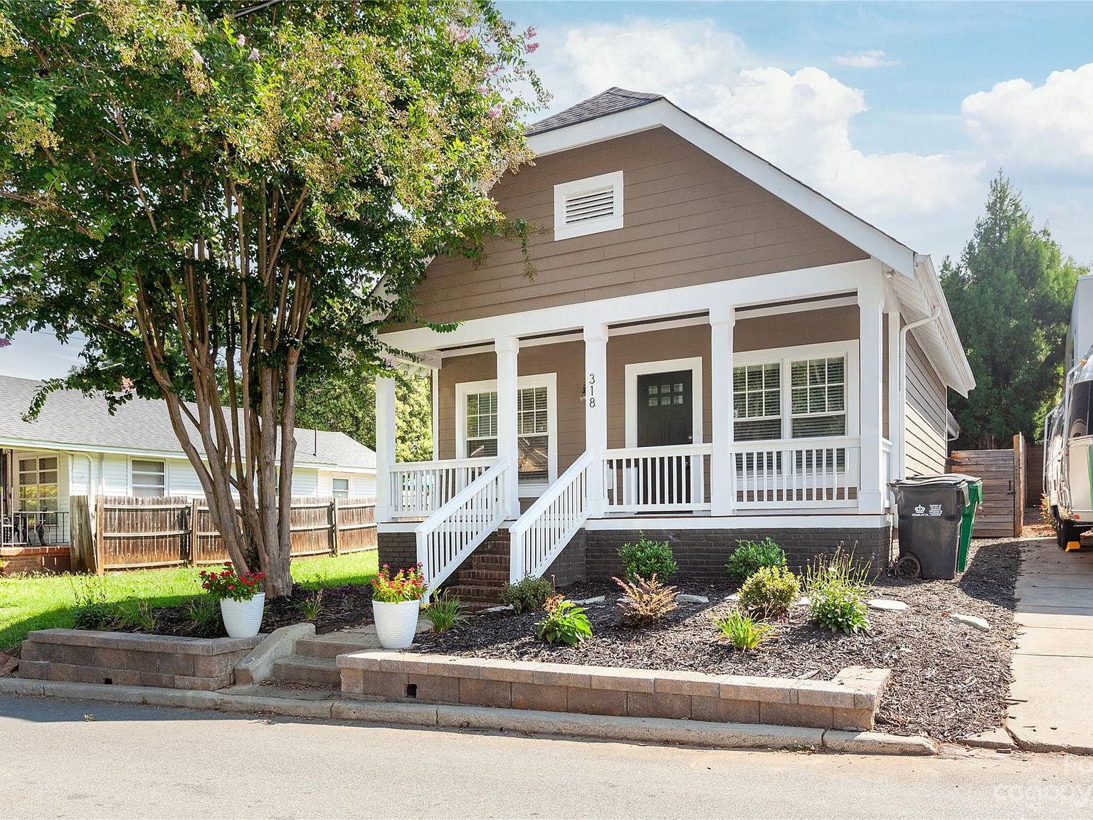 318 Solomon St, Charlotte, NC 28216 Zillow