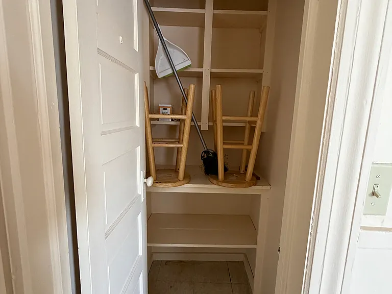 21 College St #3 — Photo 8