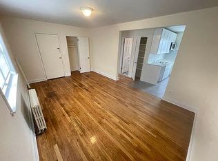 69-11 224th St #23A, Oakland Gardens, NY 11364