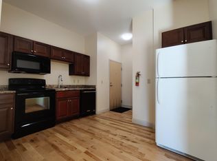 191 College St APT 216, Burlington, VT 05401