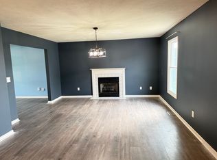 1105 E Shelbourne Dr, Normal, IL 61761