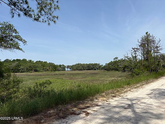 3rd image of 12 Piney Lane