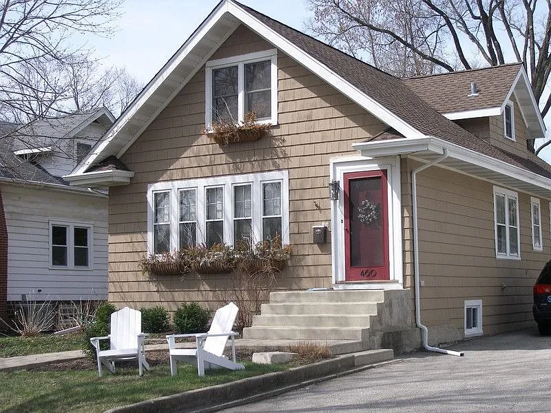 460 N Elm Ave photo 1