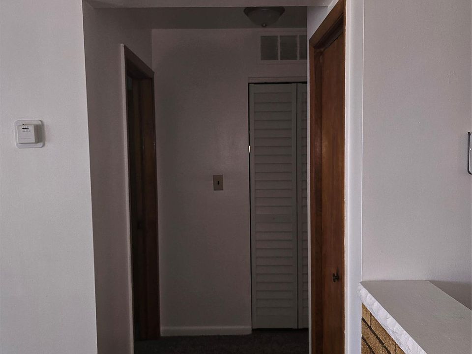 1521 Electric Ave, photo 15