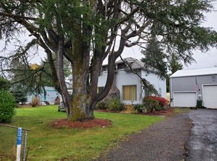 331 E Logsden Rd, Siletz, OR 97380