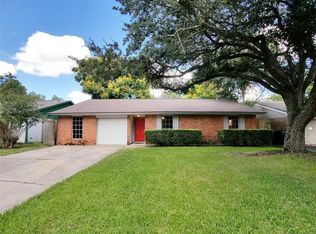 3722 Goulburn Dr, Houston, TX 77045