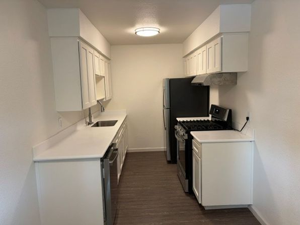 1813 Piedmont Way APT 4
