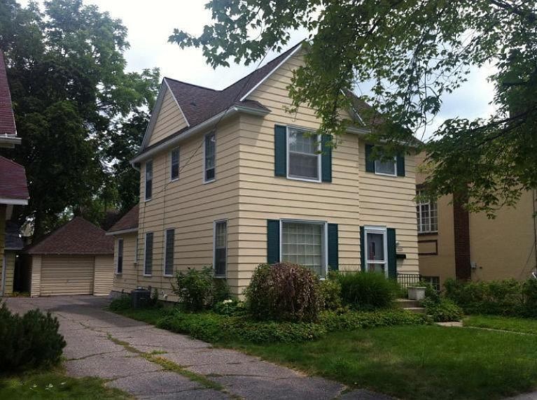 1st image of 2115 Lake Dr
